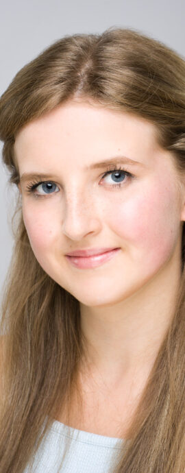 Abby Shaw, Stage Skool, confidence, confident headshot, connection, female headshot, head shot, headshot, performer headshot, spotlight headshot, spotlight profile image, strong headshot, studio headshot