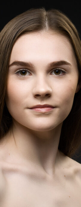 confidence, confident headshot, connection, head shot, headshot, performer headshot, spotlight headshot, spotlight profile image, strong headshot, studio headshot