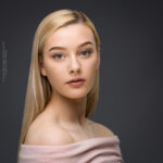 Emma McTeague, JazzArtUK, confidence, confident headshot, connection, head shot, headshot, performer headshot, spotlight headshot, spotlight profile image, strong headshot, studio headshot, vocalist headshot
