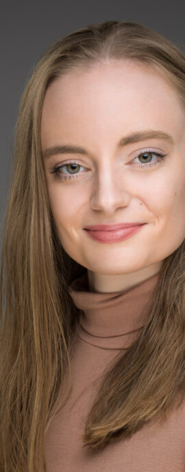 confidence, confident headshot, connection, head shot, headshot, performer headshot, spotlight headshot, spotlight profile image, strong headshot, studio headshot, vocalist headshot