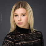 FIona McCallum, JazzArtUK, confidence, confident headshot, connection, head shot, headshot, performer headshot, spotlight headshot, spotlight profile image, strong headshot, studio headshot