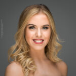 Laura McLellan, confidence, confident headshot, connection, dancer, head shot, headshot, performer headshot, spotlight headshot, spotlight profile image, strong headshot, studio headshot