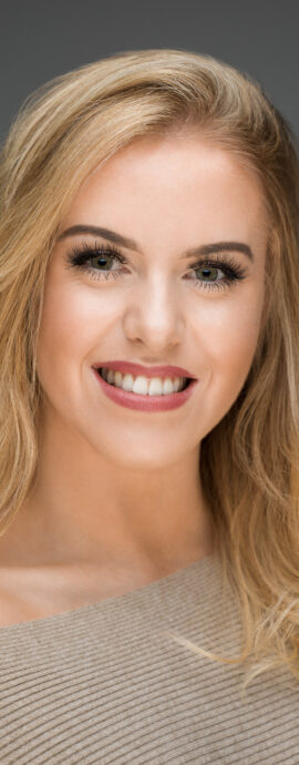 Laura McLellan, confidence, confident headshot, connection, dancer, head shot, headshot, performer headshot, spotlight headshot, spotlight profile image, strong headshot, studio headshot, vocalist headshot