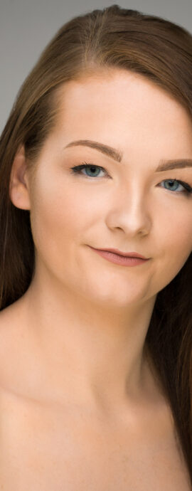Lauren McCulloch, confidence, confident headshot, connection, dancer, head shot, headshot, performer headshot, spotlight headshot, spotlight profile image, strong headshot, studio headshot