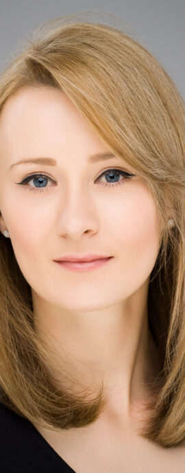 Megan Polland, SL Talent, Scottish dancer, confidence, confident headshot, connection, dancer, head shot, headshot, performer, performer headshot, spotlight book image, spotlight headshot, spotlight profile image, strong headshot, studio headshot