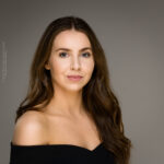 SL Talent, confidence, confident headshot, connection, dancer, head shot, headshot, performer headshot, spotlight headshot, spotlight profile image, strong headshot, studio headshot