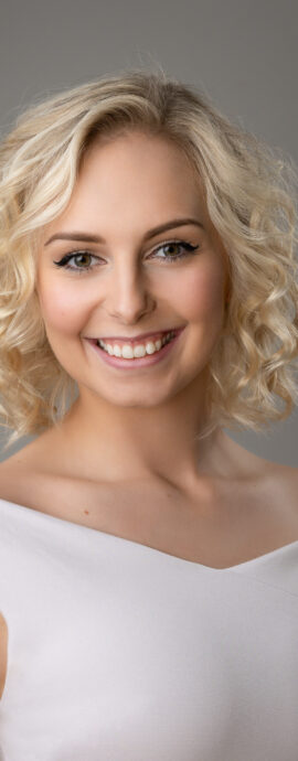 Natalie Smith, confidence, confident headshot, connection, head shot, headshot, performer headshot, spotlight headshot, spotlight profile image, strong headshot, studio headshot